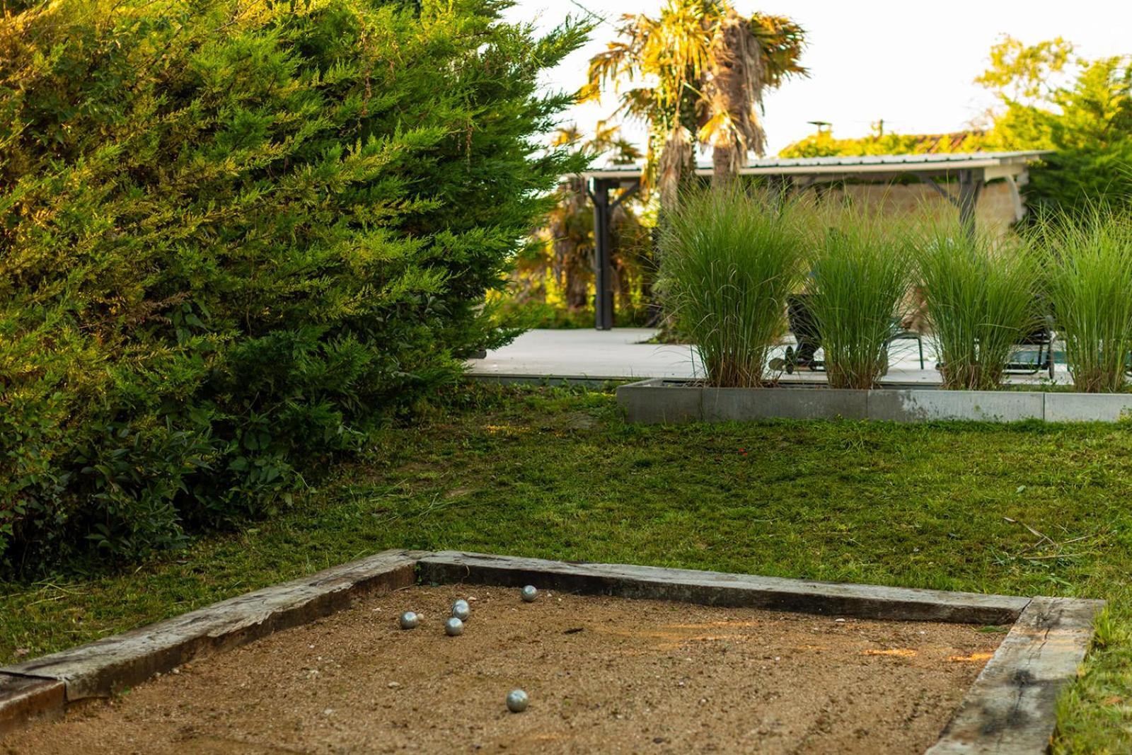 Villa Au Petit Bonheur Avec Clim - Hameau Au Calme - Piscine Chauffee - Petanque Moncrabeau Exterior foto